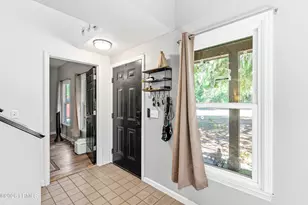 54 Brickyard Point Rd S, Beaufort, SC 29907 - Photo 8