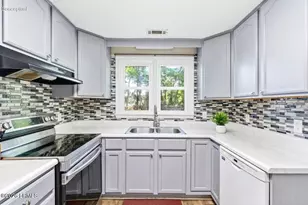 54 Brickyard Point Rd S, Beaufort, SC 29907 - Photo 18