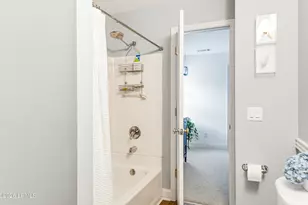 895 Ribaut Rd, Beaufort, SC 29902 - Photo 52