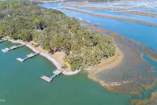 20 Claires Point Rd, Beaufort, SC 29907 - Photo 1