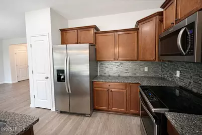 8 Hanging Branch Court, Bluffton, SC 29910 - Photo 4