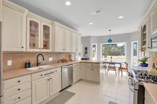 272 Moss Creek Dr, Hilton Head Island, SC 29926 - Photo 14