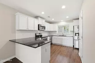 209 Ceasar Pl, Hilton Head, SC 29926 - Photo 2