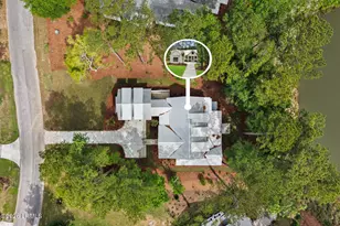10 Oldfield Village Rd, Bluffton, SC 29909 - Photo 2