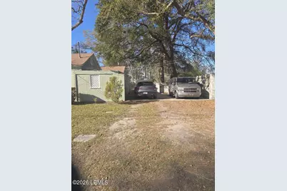 437 Laurens Avenue, Fairfax, SC 29827 - Photo 2