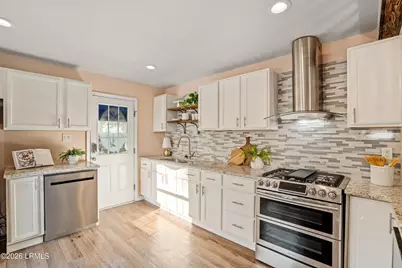 1614 Edinburgh Avenue, Port Royal, SC 29935 - Photo 4