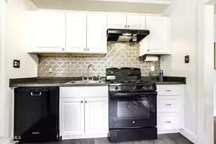 1113 Lafayette St, Beaufort, SC 29902 - Photo 12