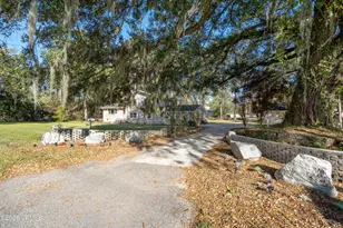 656 Broad River Blvd, Beaufort, SC 29906 - Photo 56