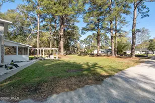 656 Broad River Blvd, Beaufort, SC 29906 - Photo 60
