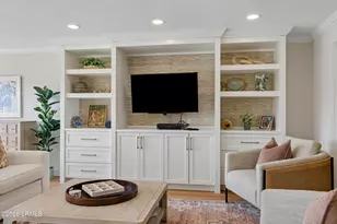 3 Braddock Bluff Dr, Hilton Head, SC 29928 - Photo 8