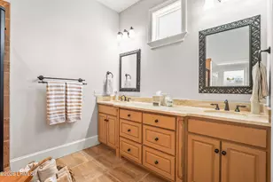 168 Davis Love Dr, Ladys Island, SC 29920 - Photo 40