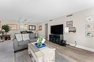 42 S Forest Beach Dr, Hilton Head, SC 29928 - Photo 4