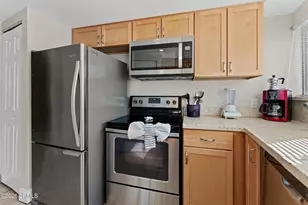 42 S Forest Beach Dr, Hilton Head, SC 29928 - Photo 10