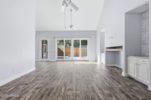 2 Long Lake Dr, Bluffton, SC 29910 - Photo 8