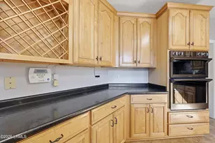 2 Long Lake Dr, Bluffton, SC 29910 - Photo 10