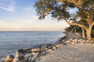 33 Oyster Reef Dr, Hilton Head, SC 29926 - Photo 52