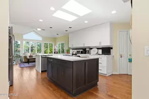 33 Oyster Reef Dr, Hilton Head, SC 29926 - Photo 14