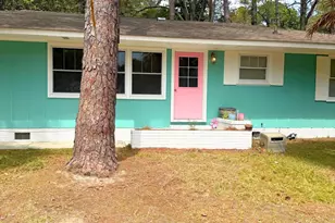 2403 Pine Ct S, Beaufort, SC 29902 - Photo 2