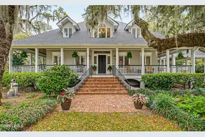 151 Spanish Point Drive, Beaufort, SC 29902 - Photo 1