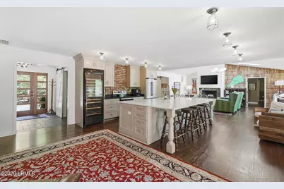 21 McIntosh Road, Hilton Head Island, SC 29926 - Photo 4