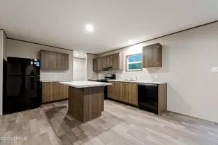 83 Bailey Cir, Seabrook, SC 29940 - Photo 6