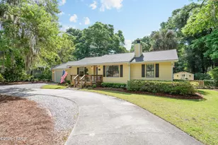40 Sunset Blvd, Beaufort, SC 29907 - Photo 1