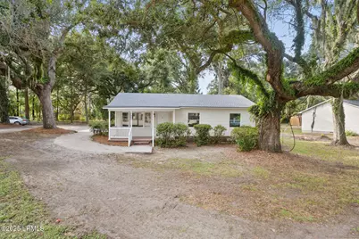 27 Miller Drive W, Beaufort, SC 29907 - Photo 1