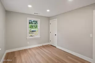 27 Miller Dr W, Beaufort, SC 29907 - Photo 16