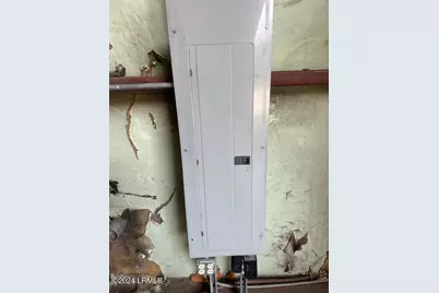 835 E Palmetto Avenue, Varnville, SC 29944 - Photo 6