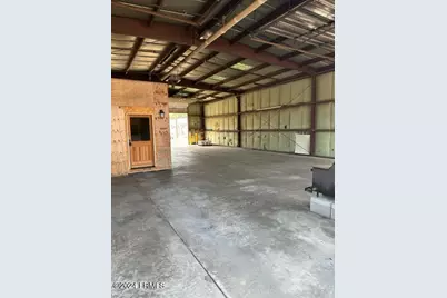 835 E Palmetto Avenue, Varnville, SC 29944 - Photo 2