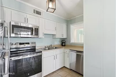 40 Folly Field Road #231, Hilton Head, SC 29928 - Photo 10