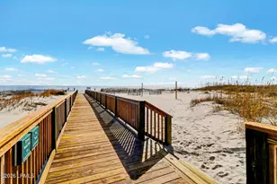 40 Folly Field Rd, Hilton Head, SC 29928 - Photo 32