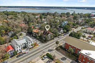 409 Carteret St, Beaufort, SC 29902 - Photo 2