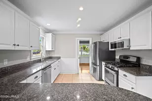 344 Cottage Farm Dr, Beaufort, SC 29902 - Photo 16