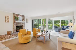 2 Woodbine Pl, Hilton Head Island, SC 29928 - Photo 18