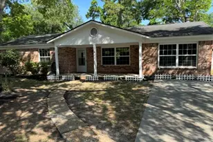 4027 Shell Point Rd, Beaufort, SC 29906 - Photo 1