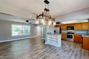 4027 Shell Point Rd, Beaufort, SC 29906 - Photo 12