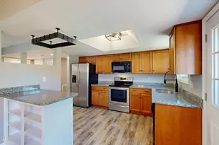 4027 Shell Point Rd, Beaufort, SC 29906 - Photo 14