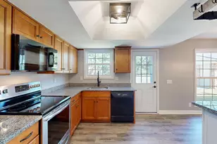 4027 Shell Point Rd, Beaufort, SC 29906 - Photo 16