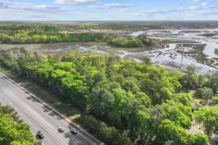 195 Ladys Island Dr, Beaufort, SC 29907 - Photo 1