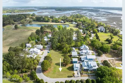 8 Stoney Island Drive, Beaufort, SC 29907 - Photo 2