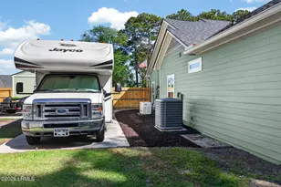 1124 Otter Cir, Beaufort, SC 29902 - Photo 52