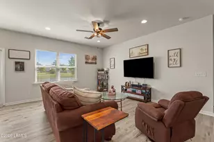 33 Keowee Ln, Beaufort, SC 29906 - Photo 12