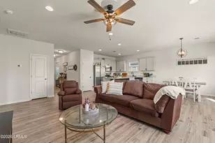 33 Keowee Ln, Beaufort, SC 29906 - Photo 14