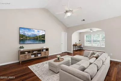 201 Cotton Field Lane E, Bluffton, SC 29910 - Photo 4