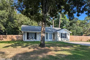 212 Middle Rd, Beaufort, SC 29907 - Photo 1