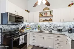 212 Middle Rd, Beaufort, SC 29907 - Photo 14