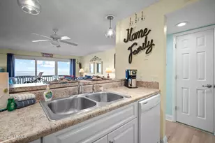 729 N Hampton Ct, Ladys Island, SC 29920 - Photo 14