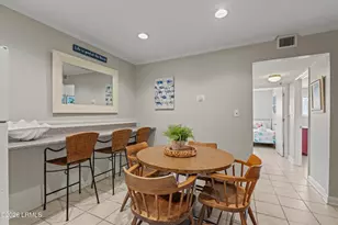 663 William Hilton Pkwy, Hilton Head Island, SC 29928 - Photo 2