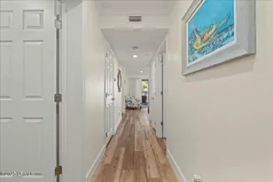 40 Folly Field Rd, Hilton Head, SC 29928 - Photo 4